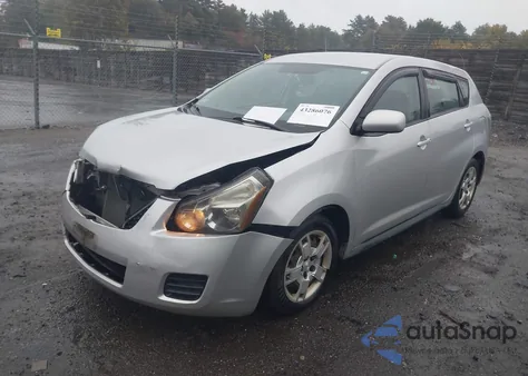 2009 Pontiac Vibe z USA, uszkodzony, nr VIN 5Y2SP67089Z418361